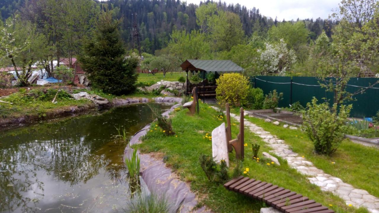 Апартаменти "У Кузьмича" 2 Mykulyčyn Exteriér fotografie